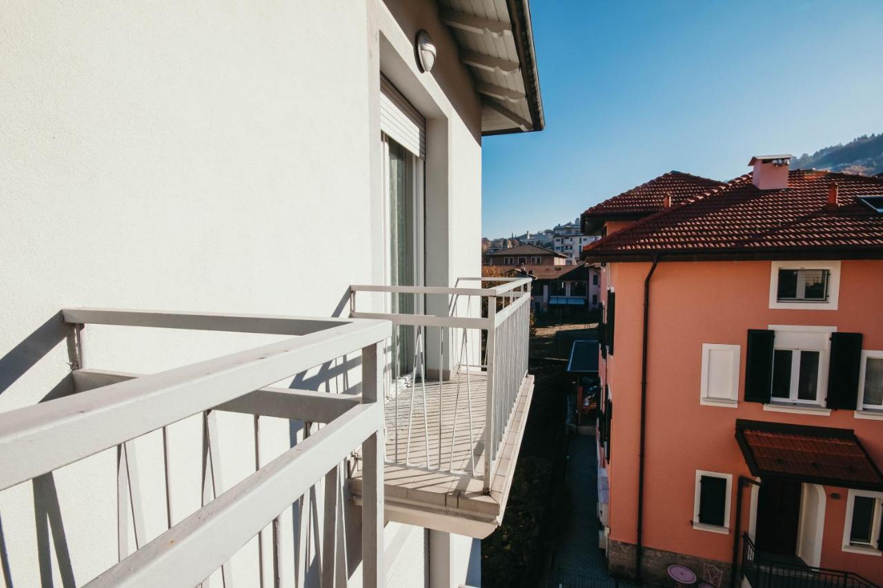 Al 13 Rosso - Lakeside Leisure & Business Stresa Exterior photo
