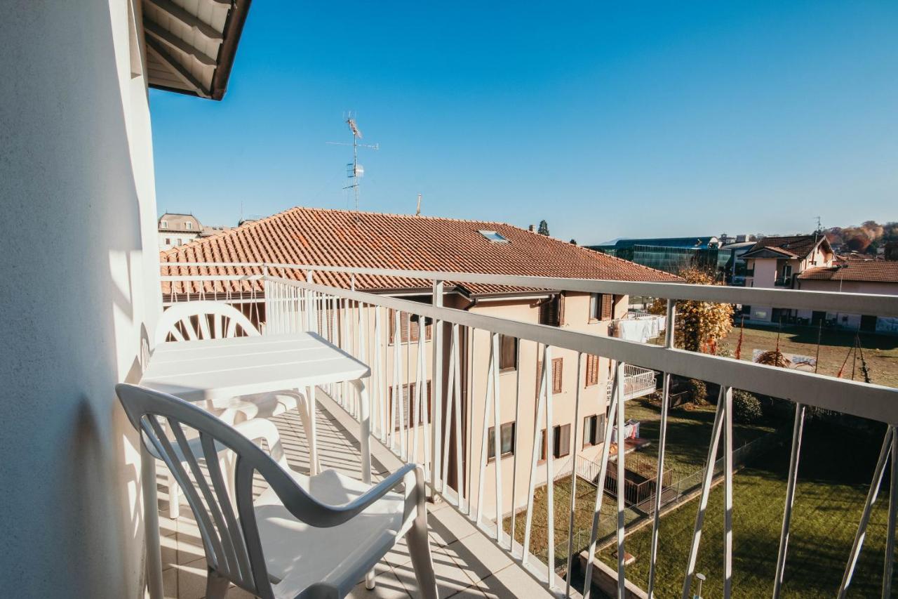 Al 13 Rosso - Lakeside Leisure & Business Stresa Exterior photo