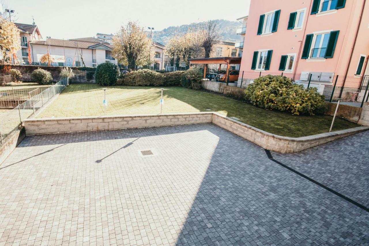 Al 13 Rosso - Lakeside Leisure & Business Stresa Exterior photo